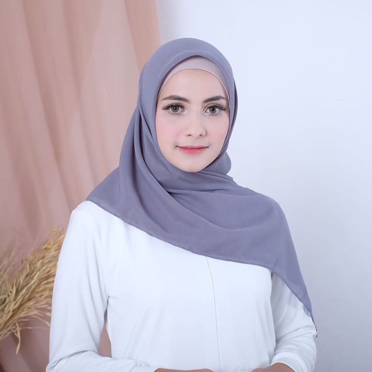 Jilbab Bella Square Segi Empat Abu